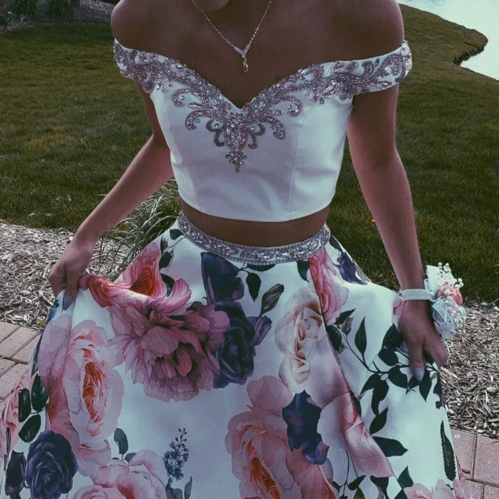 Prom Dress - Picture 6 of 6